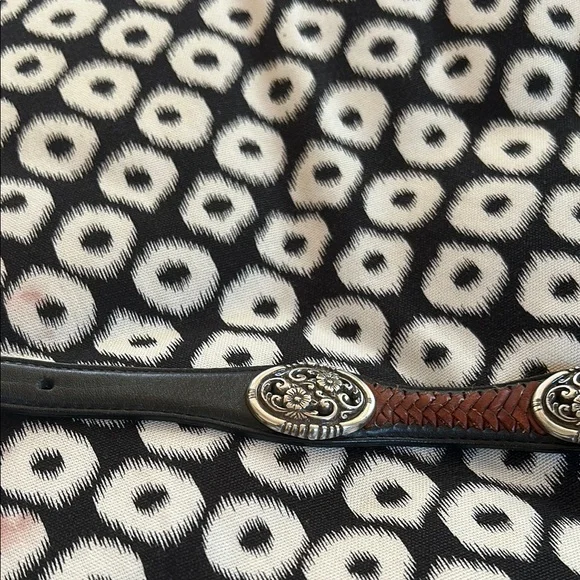 Justin Two-Tone Belt With Silver Concho - Picture 4 of 9